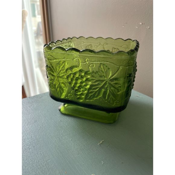 Small Planter Vintage Green (Avocado) - Gorgeous Glass! Discontinued - Picture 2 of 6
